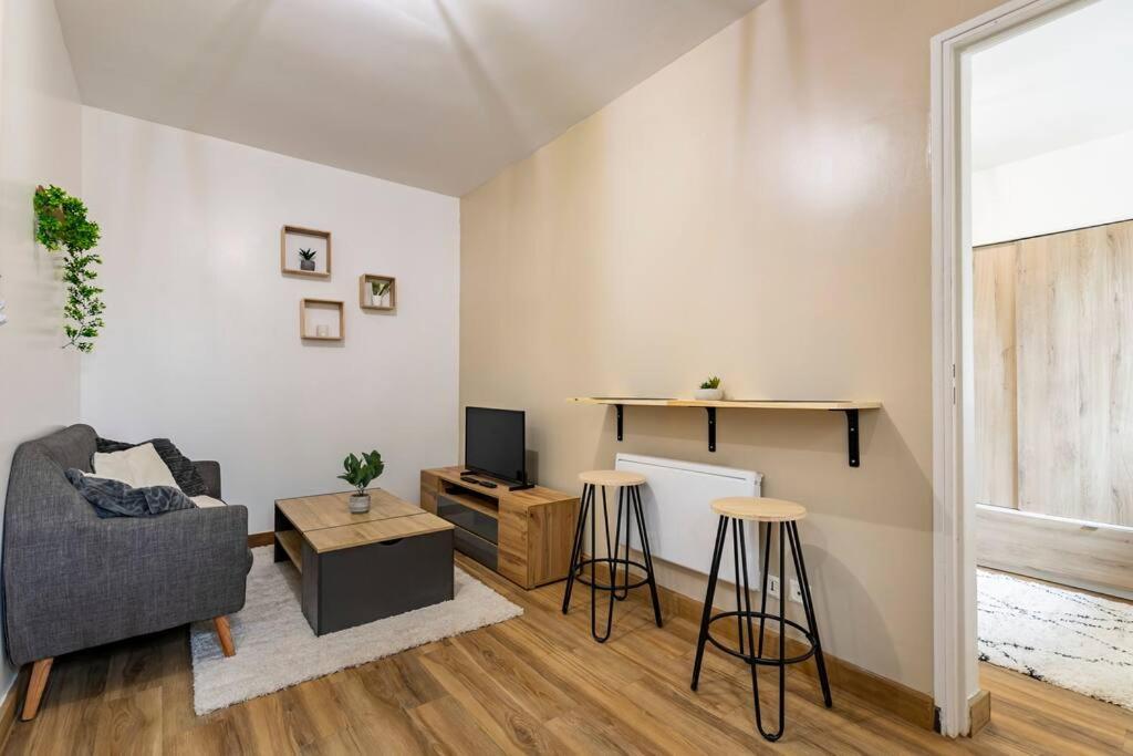 Le Nid - Lormont : Votre Escapade Apartment Ngoại thất bức ảnh