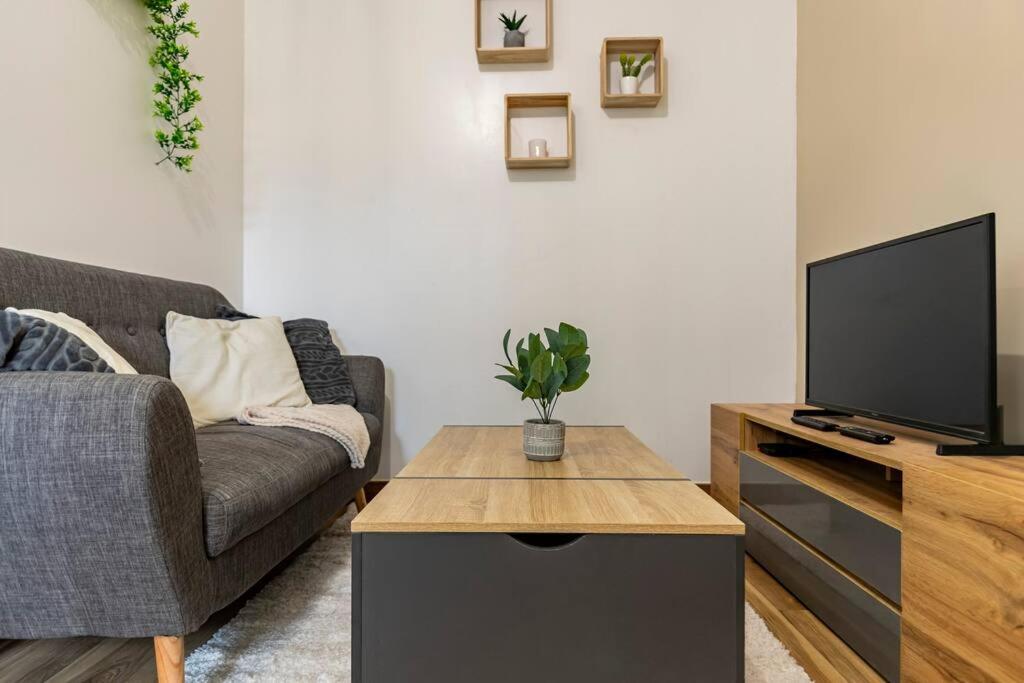 Le Nid - Lormont : Votre Escapade Apartment Ngoại thất bức ảnh